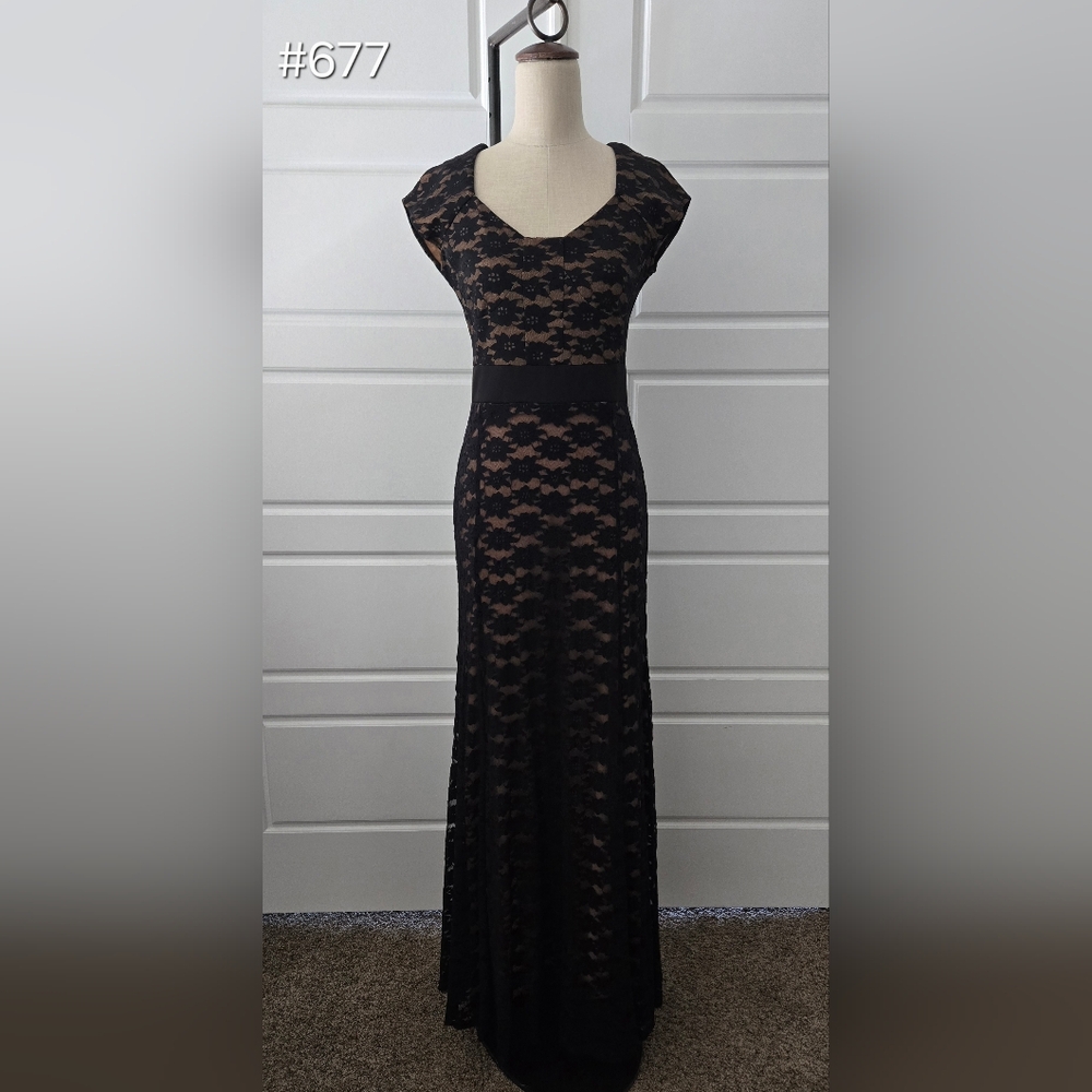 Miusol Black and Gold Lace Fit and Flare Formal Dress